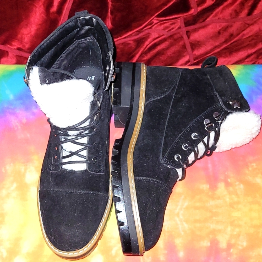 Black boots